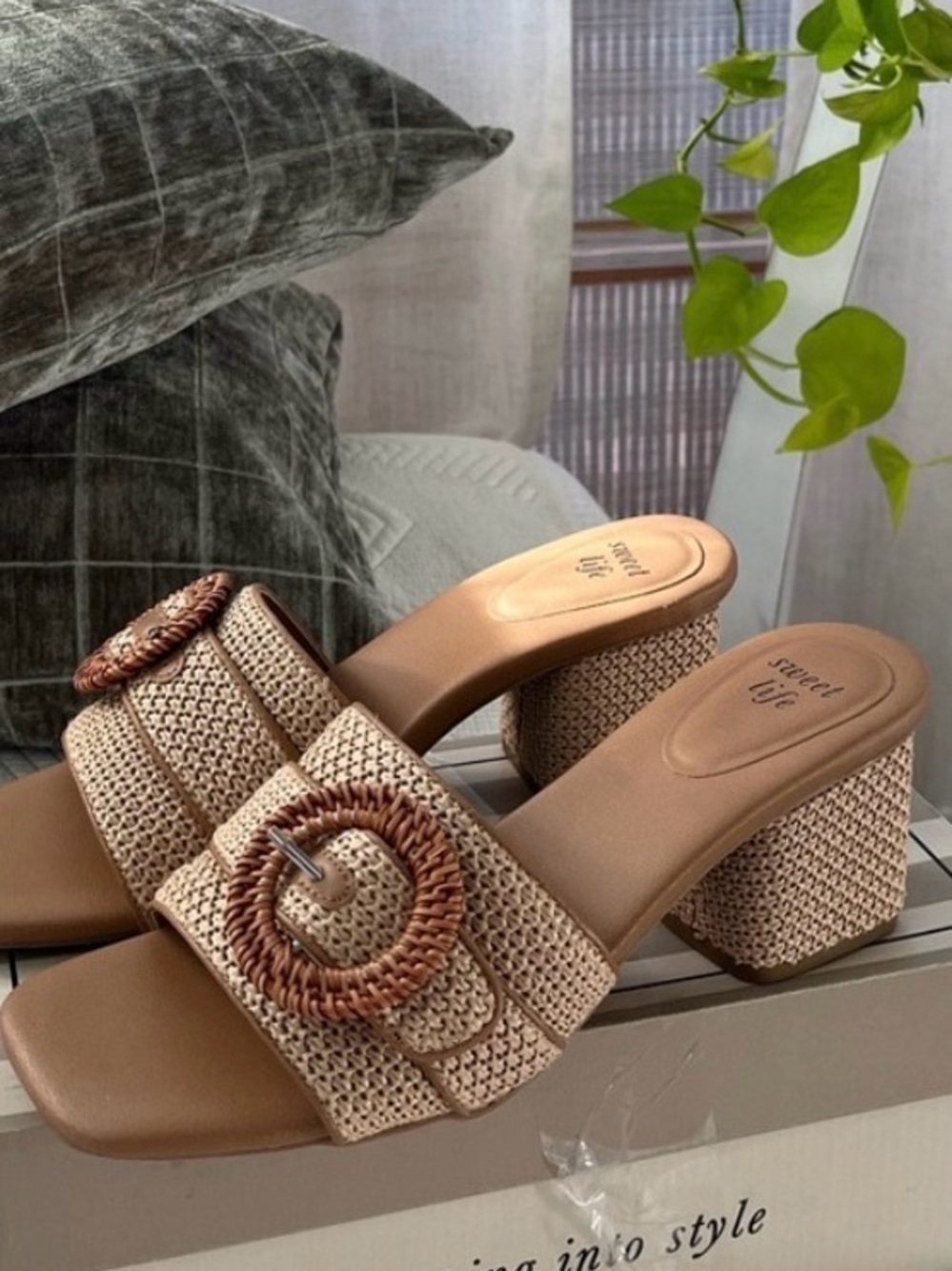 New Woven open toe shoes